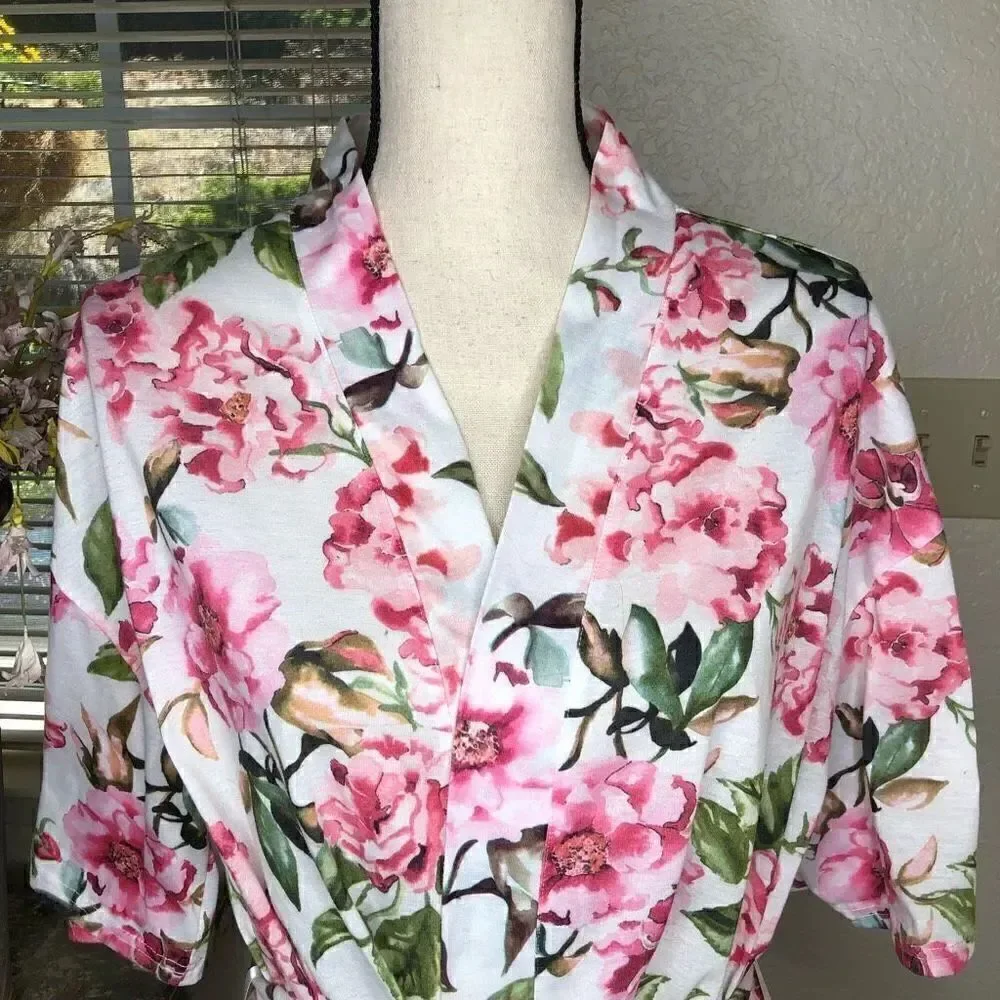 Show Me Your Mumu White and Pink Floral Short Robe